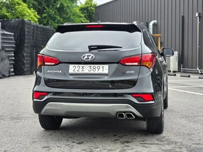 Hyundai Santafe 2018, 74000 км, за 14300000 KRW
