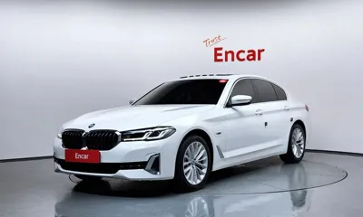 BMW 5-Series · 2022 год