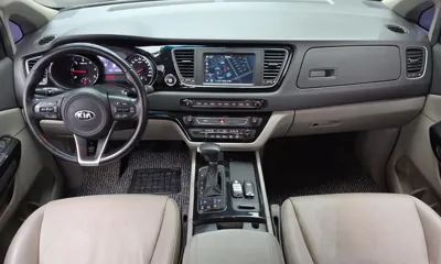 Kia Canival 2017, 62413 км, за 11500000 KRW - фото 7