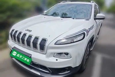 Jeep Cherokee · 2020 год