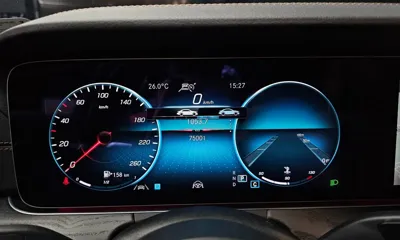 Mercedes-Benz E-Class 2023, 75001 км, за 38900000 KRW - фото 8