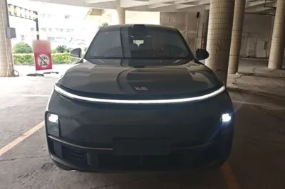 Li Auto L9 2024, 46300 км, за 289033.35 CNY