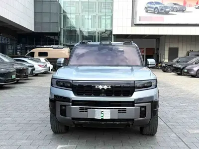 Fang Cheng Bao Leopard 8 2025, 18000 км, за 274800 CNY