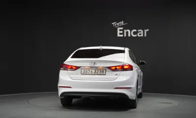 Hyundai Avante 2018, 63643 км, за 9900000 KRW