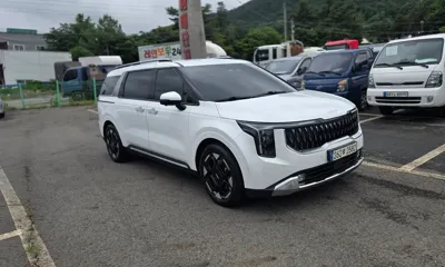 Kia Canival 2024, 31921 км, за 36800000 KRW - фото 2