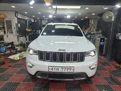Jeep Cherokee · 2019 год