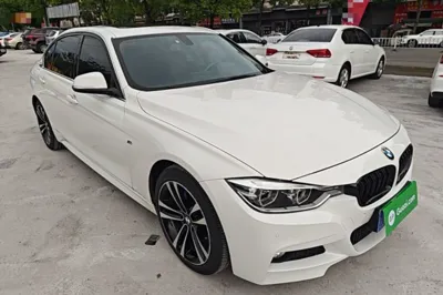BMW 3 Series 2019, 104300 км, за 111065.22 CNY