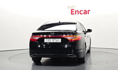 Hyundai Grandeur 2014, 107786 км, за 7500000 KRW