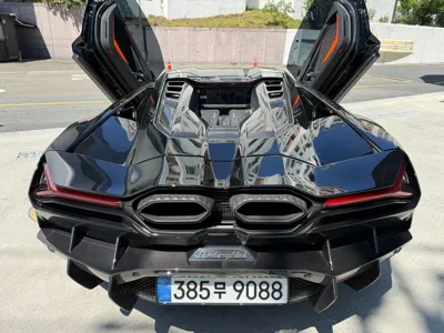 Lamborghini Revuelto 2025, 1900 км, за 933690000 KRW