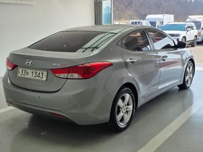 Hyundai Avante 2011, 141000 км, за 3800000 KRW
