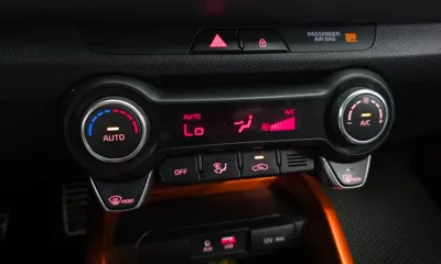 Kia Stonic 2018, 112522 км, за 8000000 KRW - фото 27