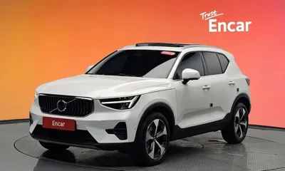 Volvo XC40 · 2023 год
