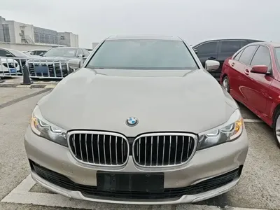 BMW 7 Series 2017, 174700 км, за 141600 CNY