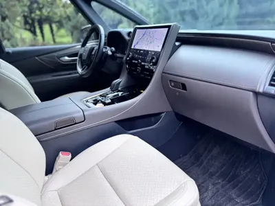 Toyota Vellfire 2025, 25000 км, за 799800 CNY - фото 14