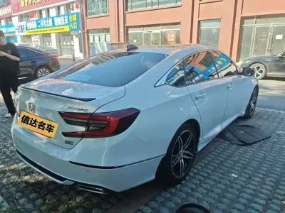 Honda Accord 2022, 68000 км, за 108800 CNY