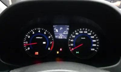 Hyundai Accent 2014, 83611 км, за 4900000 KRW - фото 8