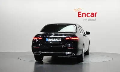 Mercedes-Benz E-Class 2023, 102988 км, за 38900000 KRW