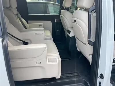 Li Auto Li MEGA 2025, 14600 км, за 488800 CNY - фото 4