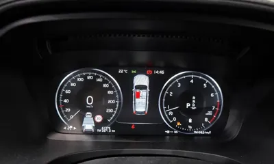 Volvo V90 2021, 61379 км, за 36000000 KRW - фото 8