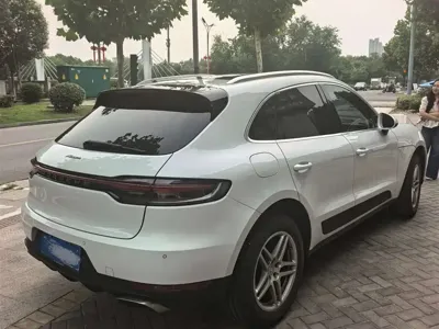 Porsche Macan 2020, 63000 км, за 226800 CNY