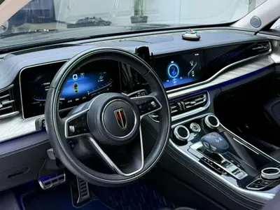 Hongqi Hongqi H9 2022, 90000 км, за 128000 CNY