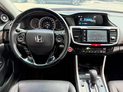Honda Accord 2016, 95000 км, за 52800 CNY - фото 9