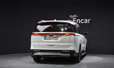 Kia Canival 2023, 37411 км, за 31000000 KRW