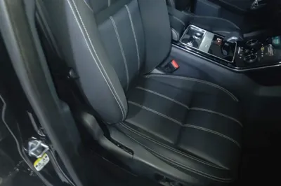 Land Rover Range Rover Velar 2021, 117400 км, за 212157.82 CNY - фото 19