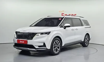 Kia Canival · 2023 год