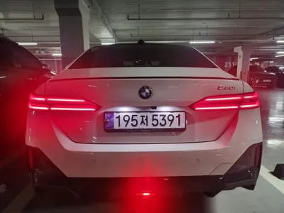 BMW 5-Series 2024, 26332 км, за 54110000 KRW