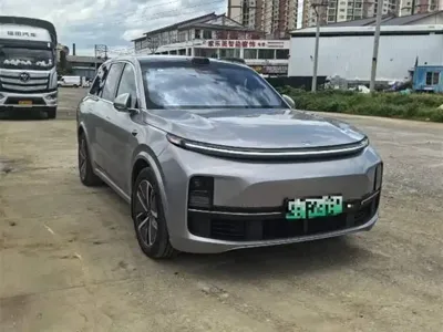 Li Auto Li L8 2024, 54000 км, за 213800 CNY