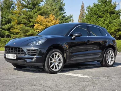 Porsche Macan · 2017 год