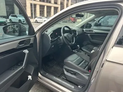 Volkswagen Tayron 2019, 110000 км, за 65800 CNY - фото 9