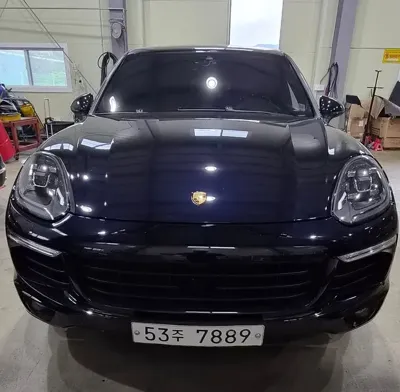 Porsche Cayenne 2015, 185886 км, за 34000000 KRW