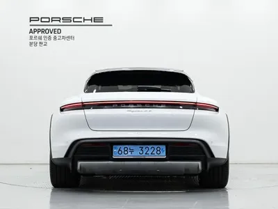 Porsche Taycan 2024, 31820 км, за 125000000 KRW