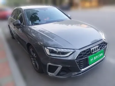 Audi A4L 2020, 92500 км, за 135082.45 CNY