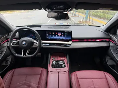 BMW 5 Series 2024, 35300 км, за 273000 CNY - фото 8