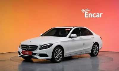 Mercedes-Benz C-Class · 2017 год