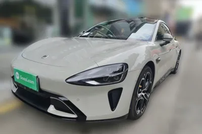 Xiaomi Auto SU7 · 2024 год