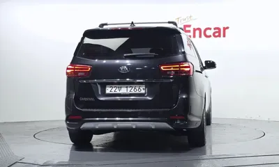 Kia Canival 2019, 136175 км, за 30000000 KRW