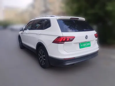 Volkswagen Tiguan L 2017, 47699 км, за 73329.69 CNY