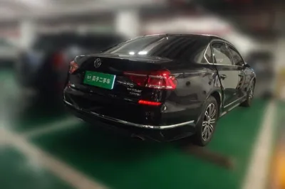 Volkswagen Passat 2017, 78700 км, за 73633.67 CNY