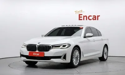 BMW 5-Series · 2022 год