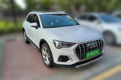 Audi Q3 2021, 53600 км, за 111724.63 CNY