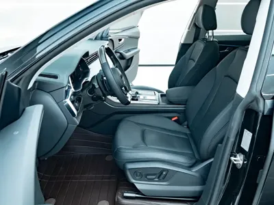 Audi Q8 2022, 60000 км, за 338000 CNY - фото 6