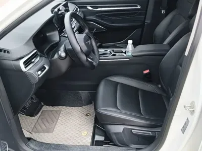 Geely Emgrand 2023, 28900 км, за 44100 CNY - фото 15