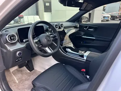 Mercedes-Benz C-Class 2025, 24000 км, за 215799 CNY