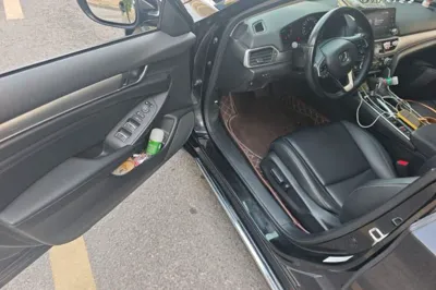 Honda Accord 2018, 74800 км, за 88128.87 CNY - фото 17