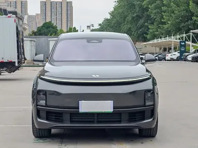 Li Auto Li L8 2023, 41000 км, за 202500 CNY