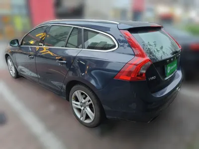 Volvo V60 2014, 131000 км, за 51126.39 CNY